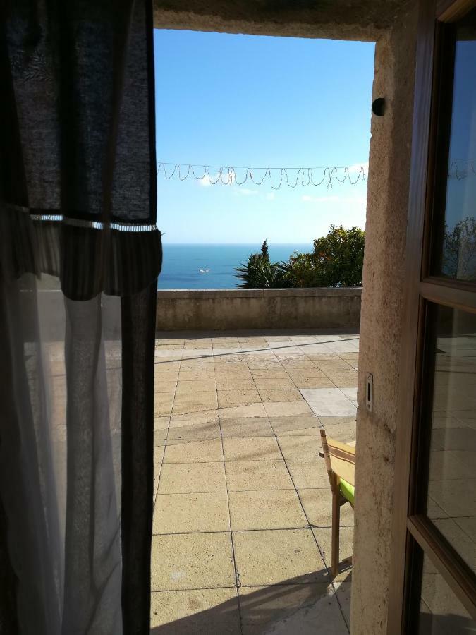 Monaco'S Cottage & Spa 로퀴에브륀캡마르탱 외부 사진